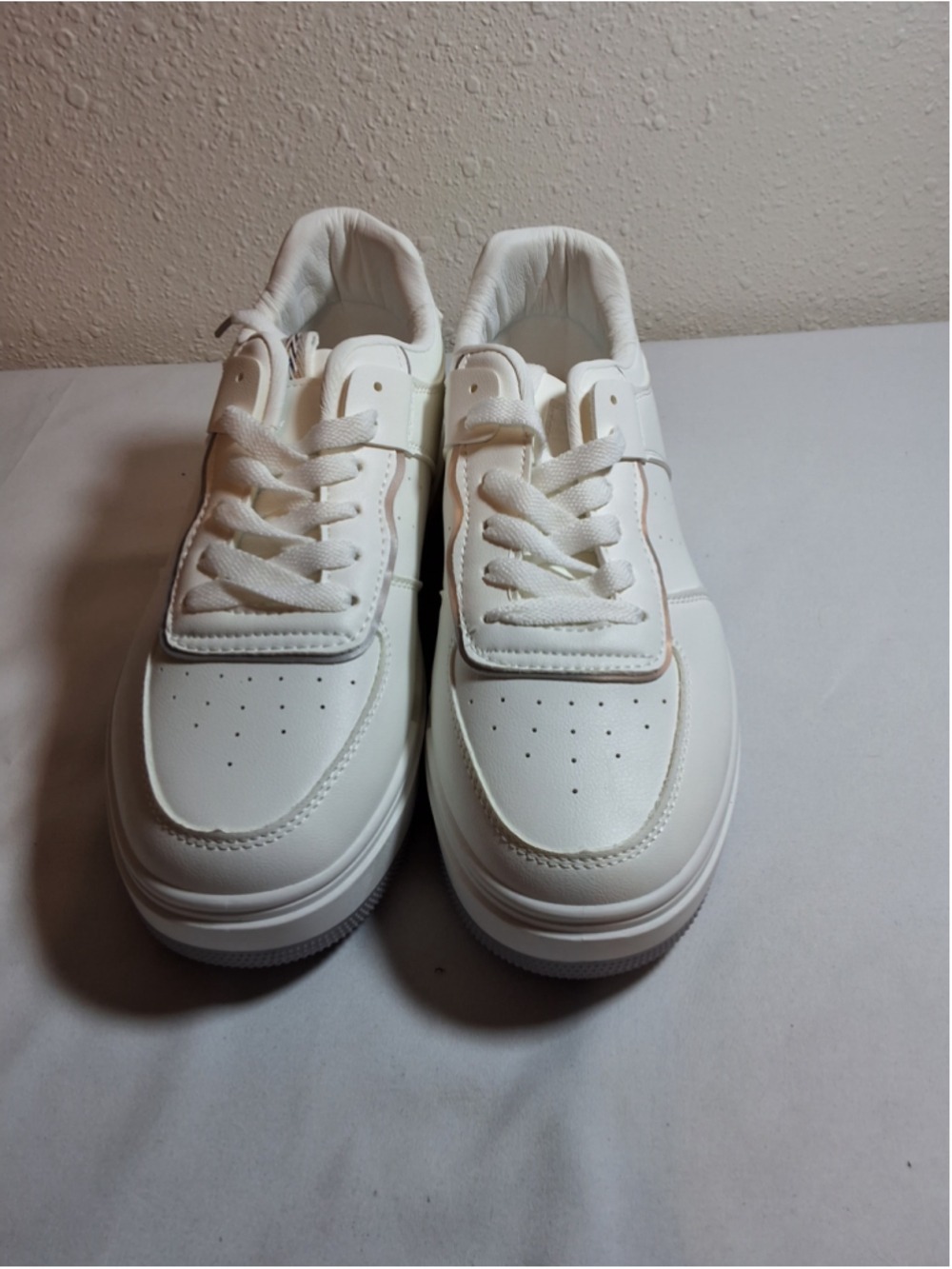 NWT Women's PrettyLittleThing White Sneakers Size 6